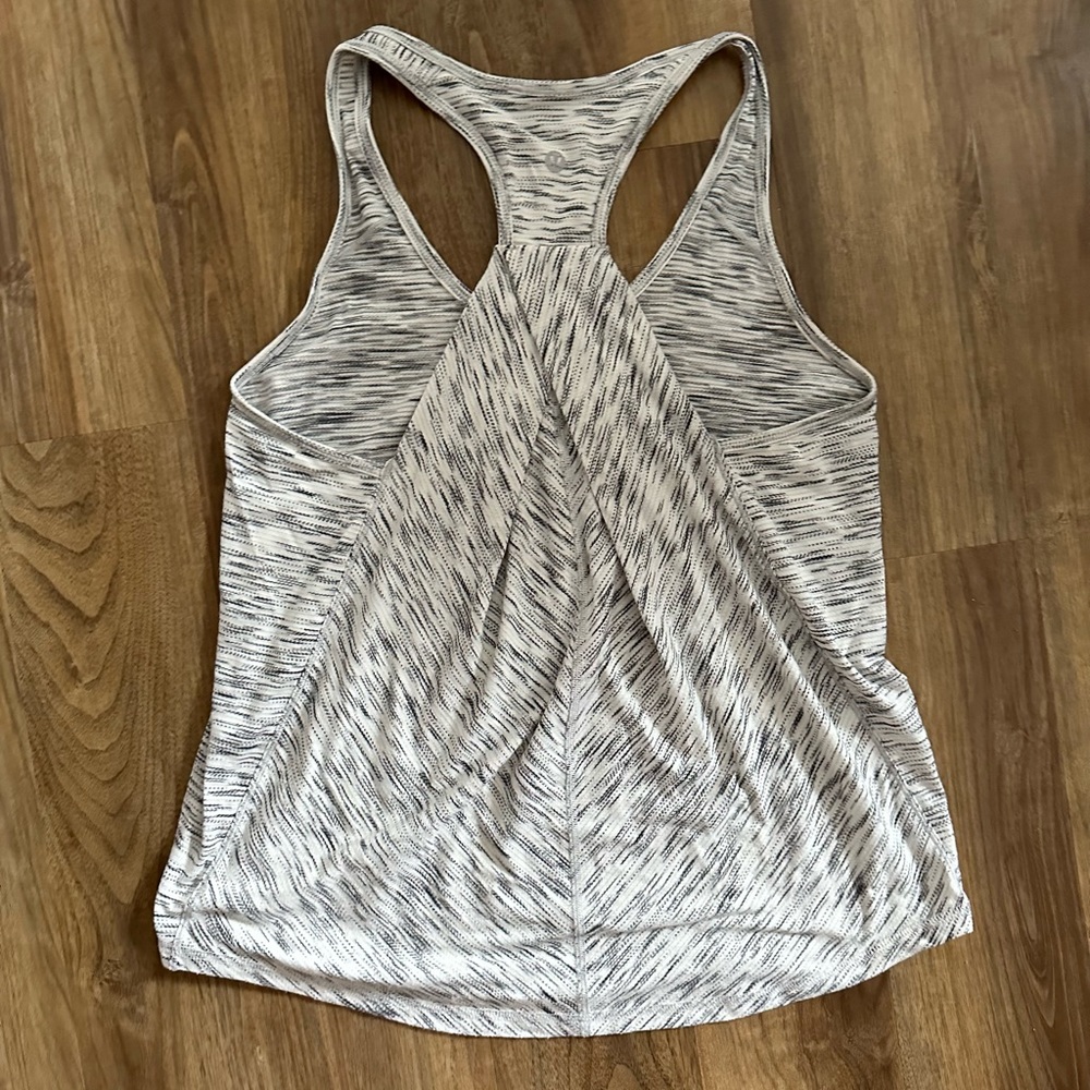 Lululemon Top - Picture 2 of 3